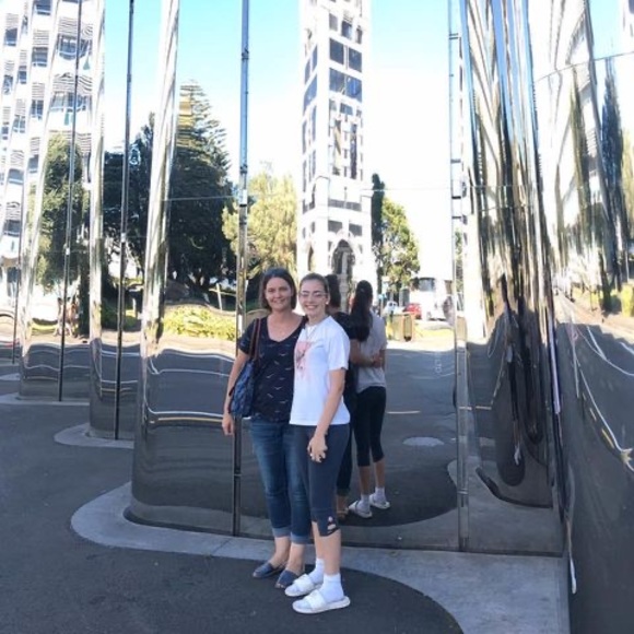 Meet your Posher, Tracy - Picture 1 of 1